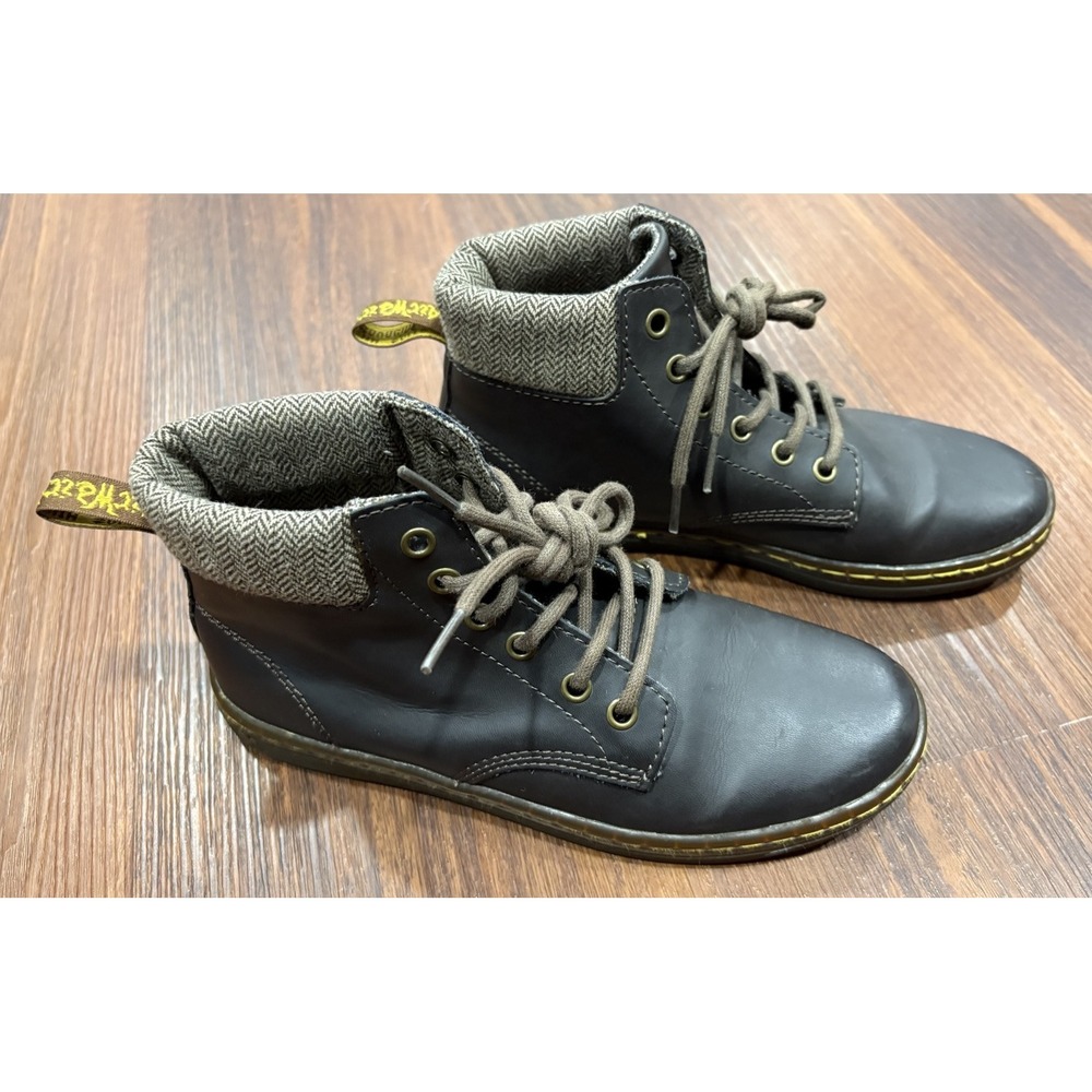 Dr Martens Boots Women's Size 7 Leather Brown Padded Collar CLEAN!
